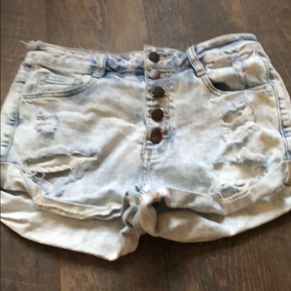 Acid washed high waisted shorts